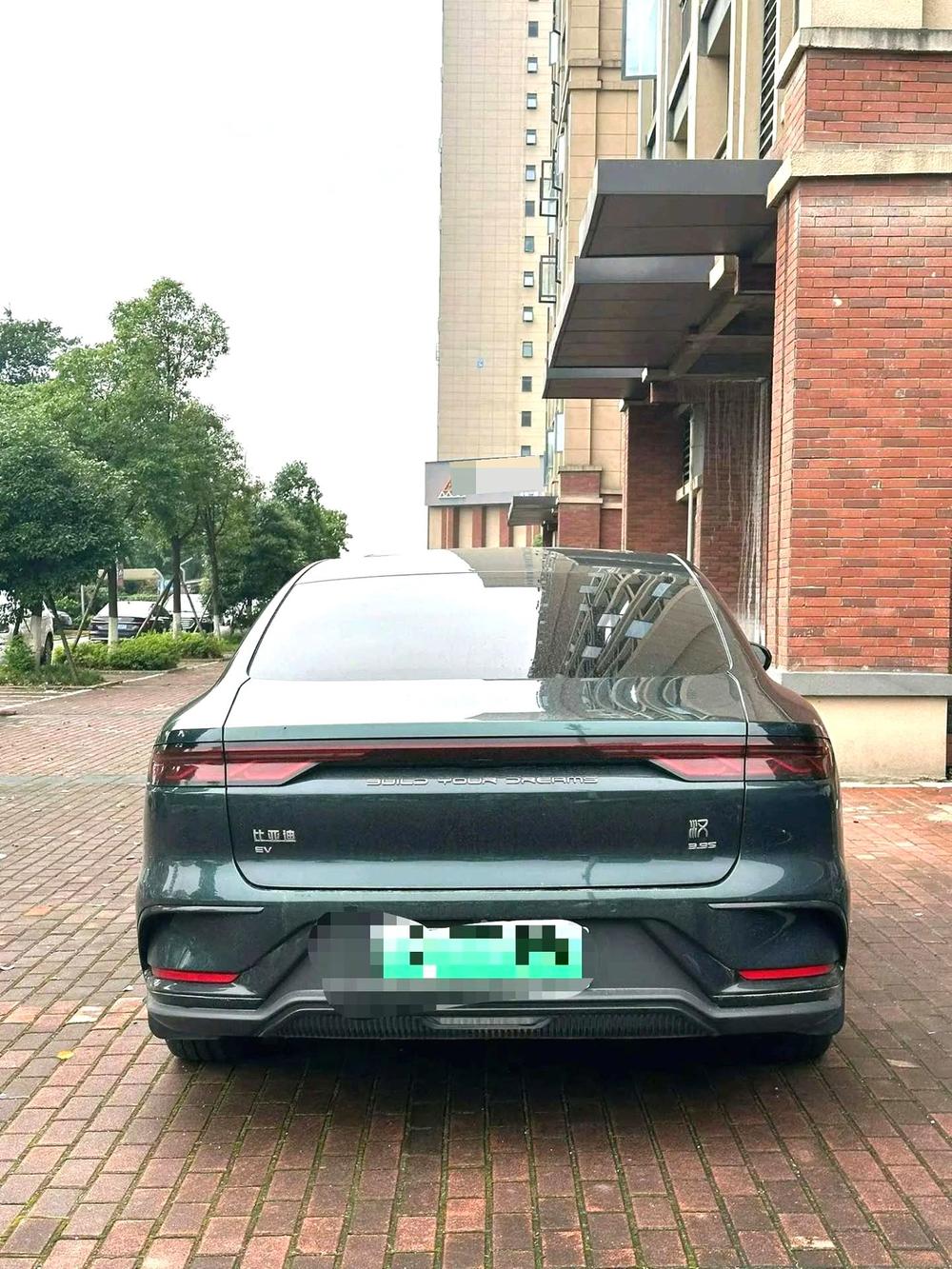 BYD Han 2023 car image #5