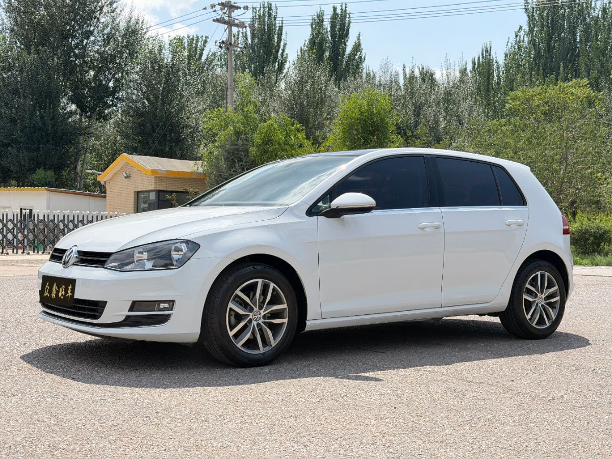 Volkswagen Golf 2016 Volkswagen Golf 2016 car image