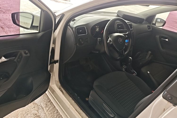 Volkswagen Polo 2019 #16 Volkswagen Polo 2019 car image #16