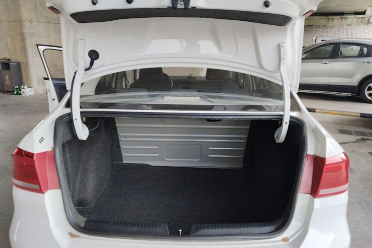 Volkswagen Santana 2016 #21 Volkswagen Santana 2016 car image #21