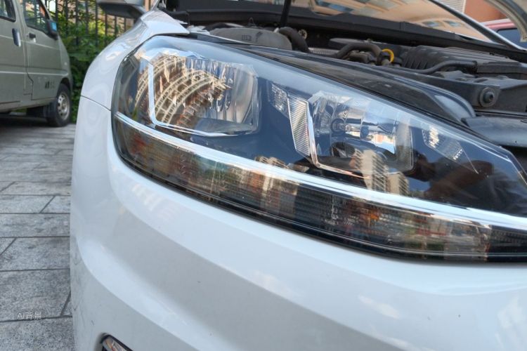 Volkswagen Golf 2020 car image #8