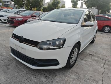 Volkswagen Polo 2018 car image 