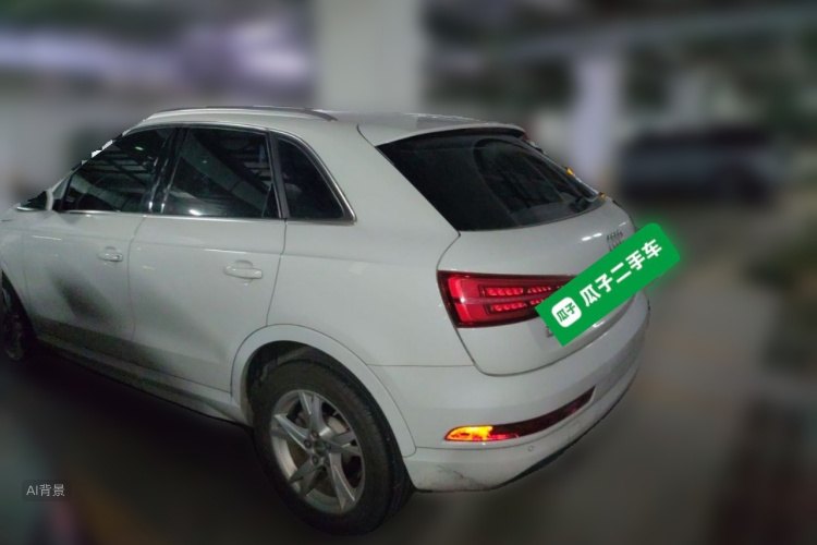 Audi Q3 2018 car image #5