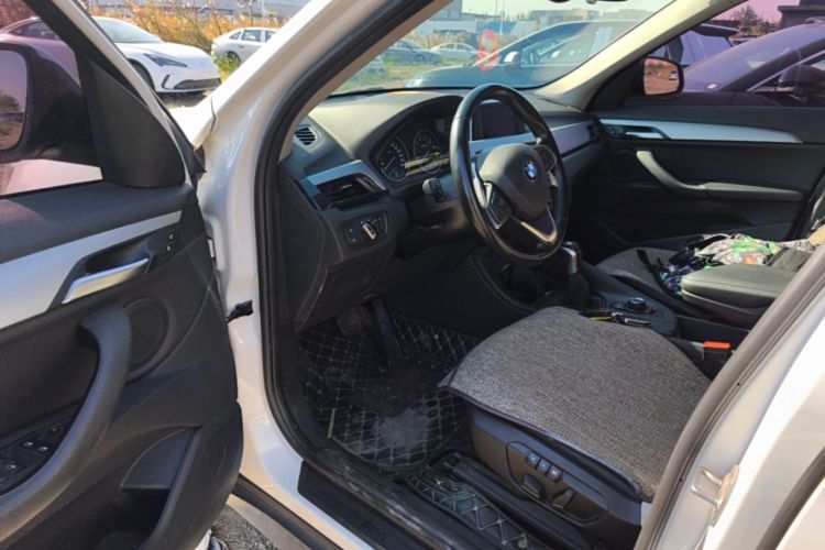BMW X1 2017 #18 BMW X1 2017 car image #18