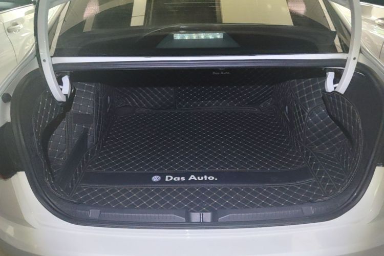 Volkswagen Bora 2019 car image #19