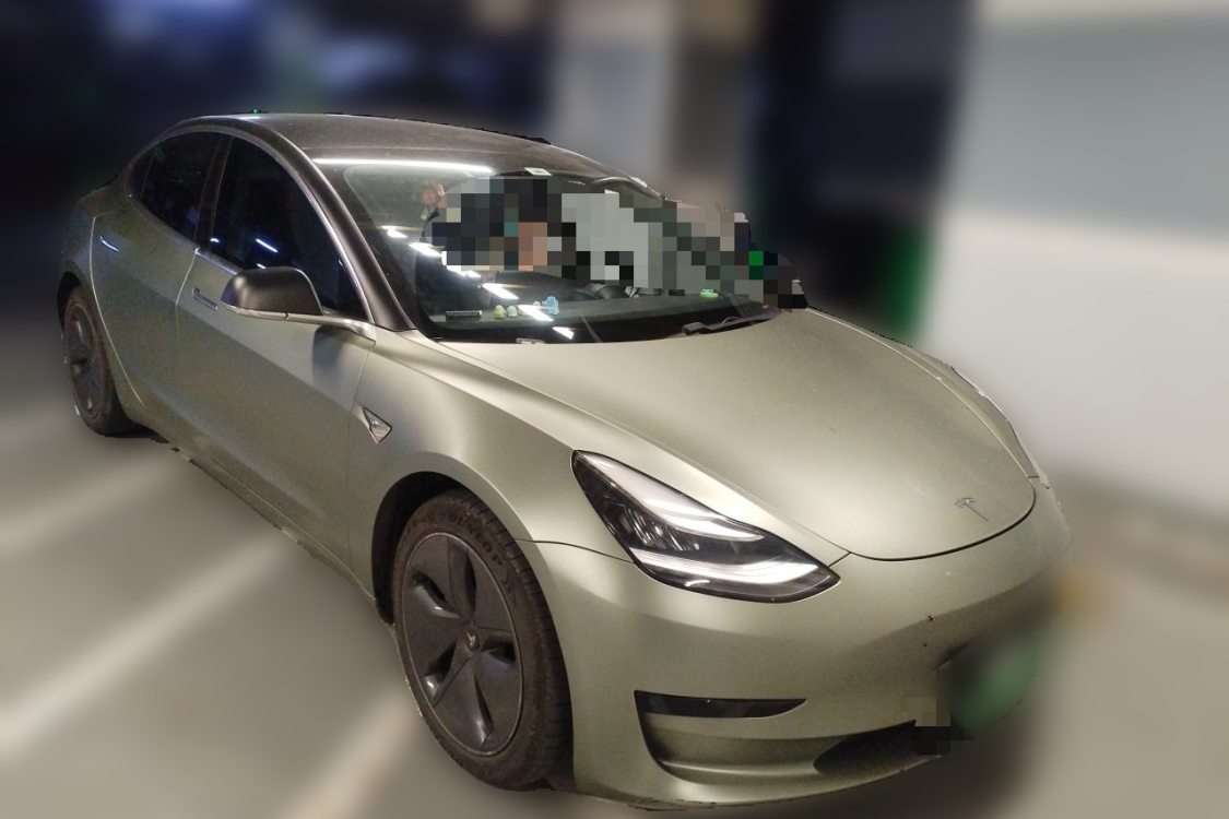 Tesla Model 3 2020 car image #2