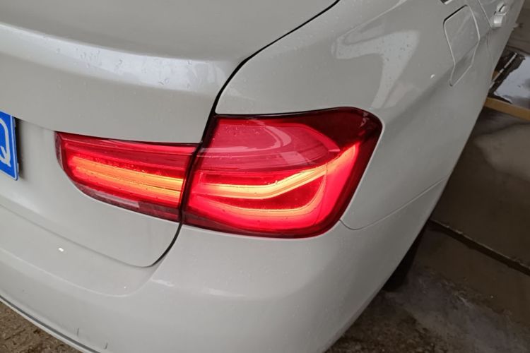 BMW 3 Series 2017 car image #8