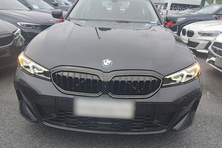 BMW 3 Series 2024 car image #3