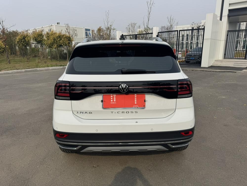 Volkswagen T-Cross 2022 #5 Volkswagen T-Cross 2022 car image #5