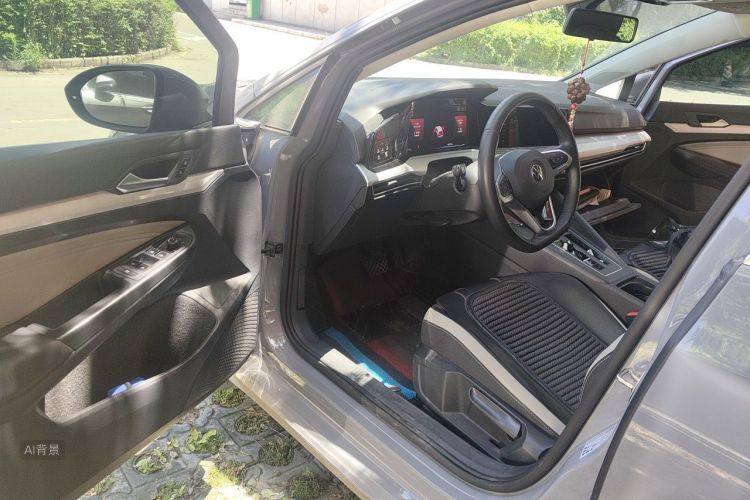Volkswagen Golf 2022 immagine di auto #18