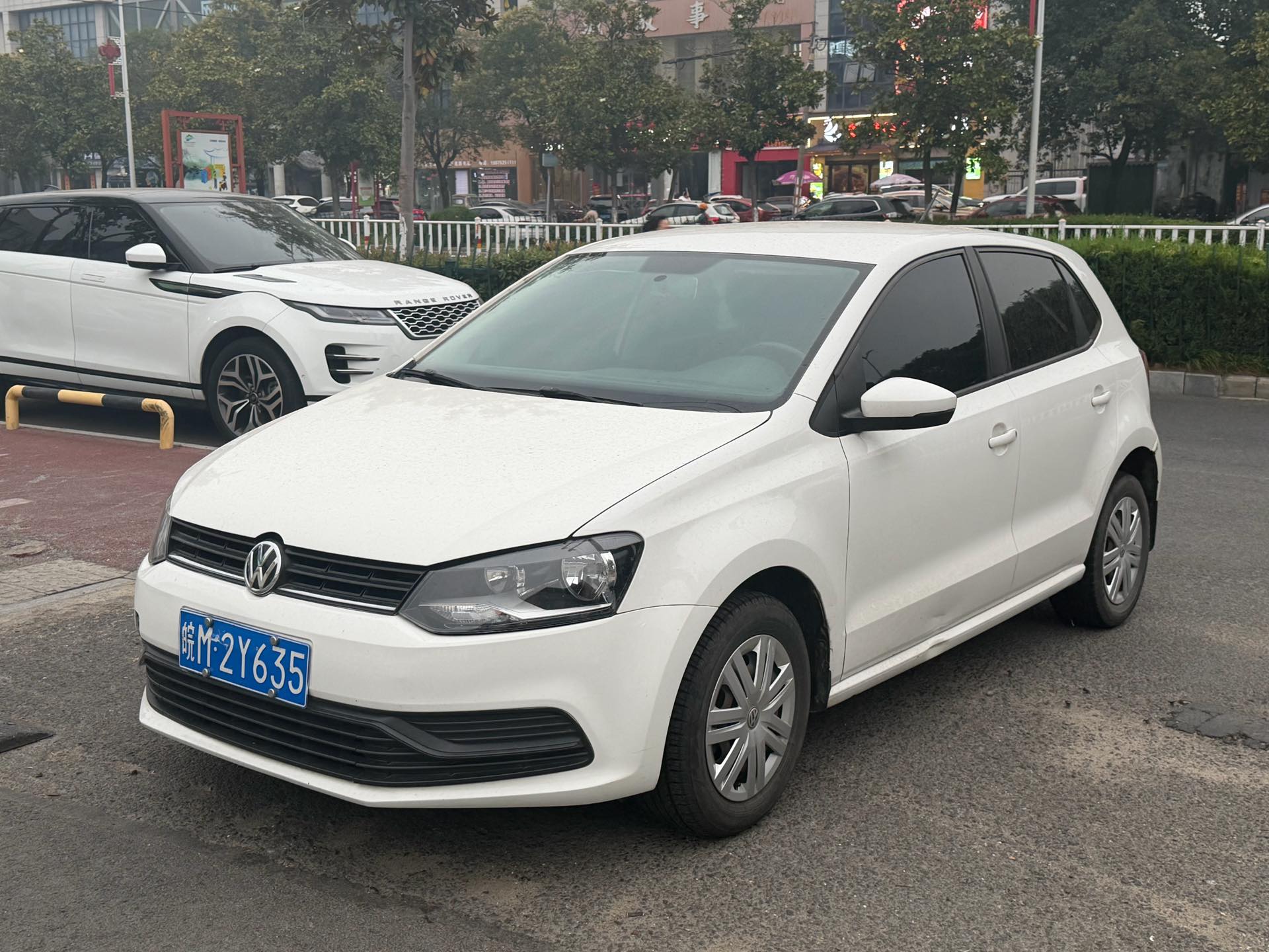 Volkswagen Polo 2016 Volkswagen Polo 2016 car image