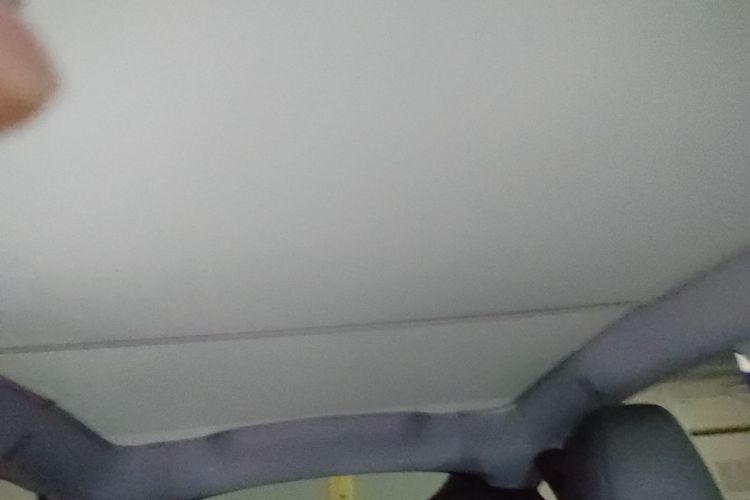 Tesla Model Y 2025 #18 Tesla Model Y 2025 car image #18