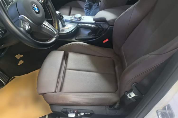 BMW 3 Series 2019 #15 BMW 3 Series 2019 car image #15