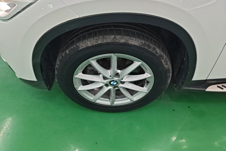 BMW X1 2018 #9 BMW X1 2018 car image #9