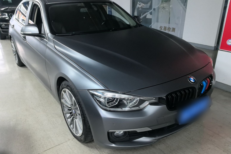 BMW 3 Series 2019 car image #4