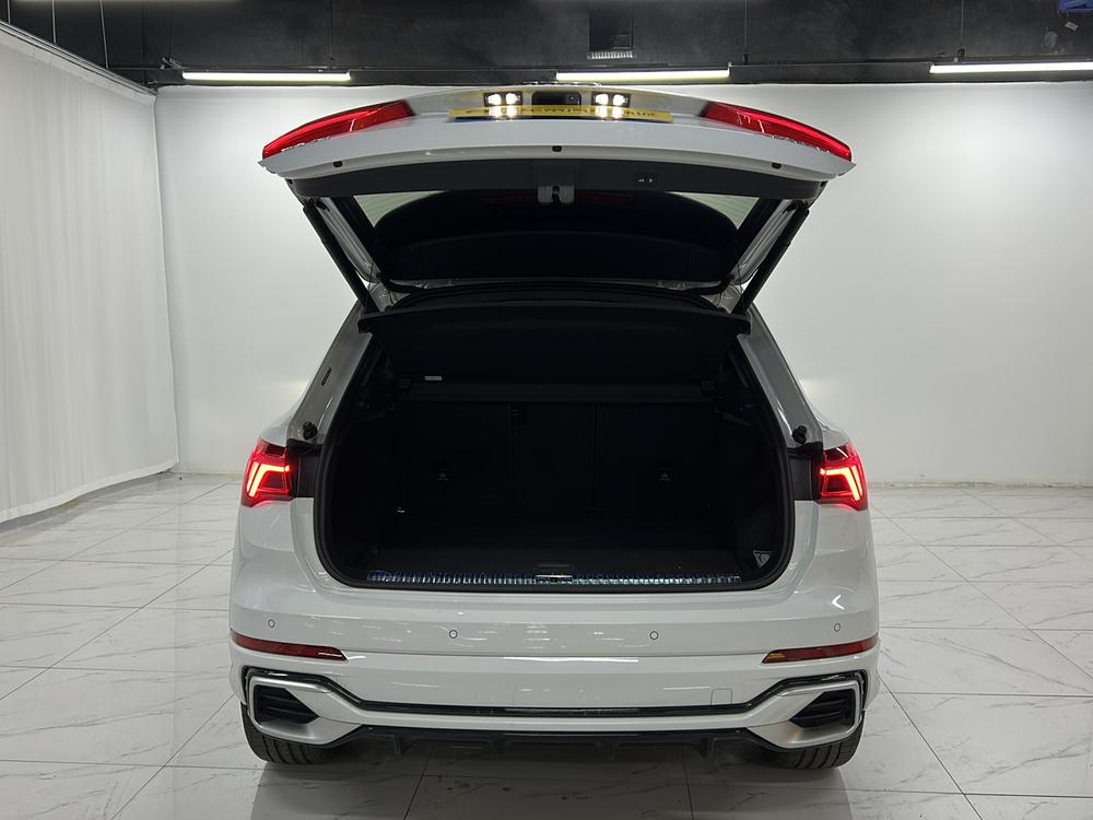 Audi Q3 2025 car image #20