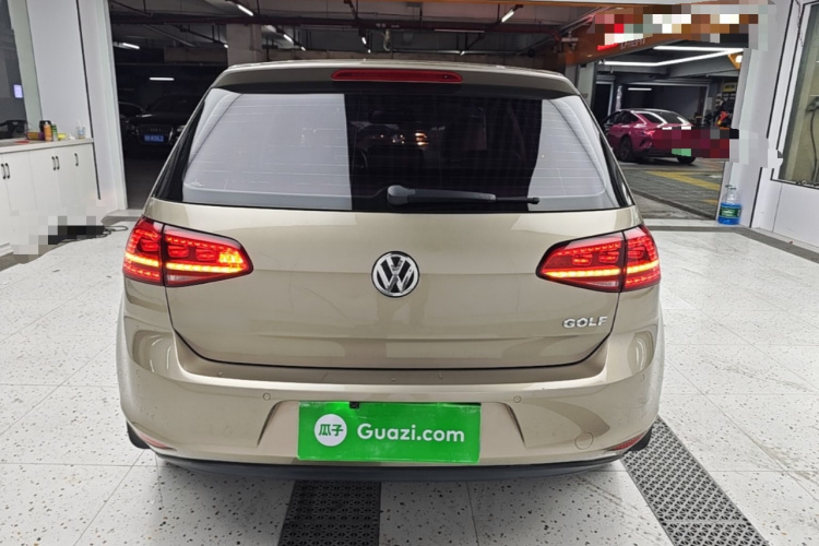 Volkswagen Golf 2014 car image #6