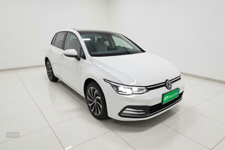Volkswagen Golf 2022 car image #4