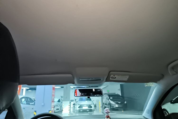 Volkswagen Polo 2016 car image #18