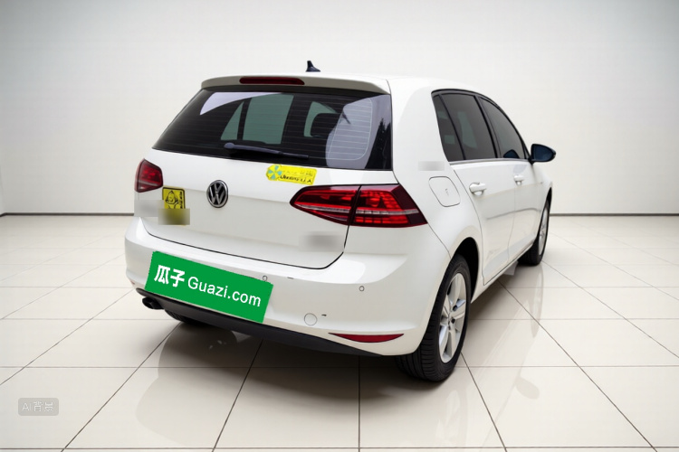 Volkswagen Golf 2017 car image #5