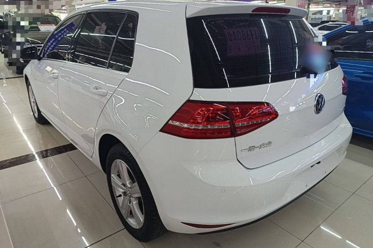 Volkswagen Golf 2016 car image #7