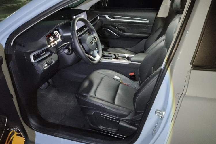 GEELY Emgrand 2024 изображение автомобиля #17