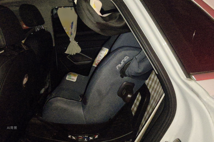 Audi Q3 2020 car image #19