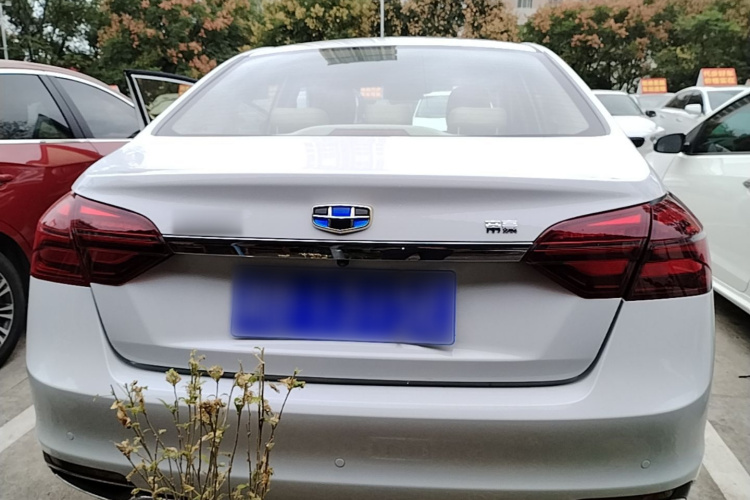 GEELY Emgrand 2019 #6 GEELY Emgrand 2019 car image #6
