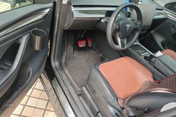 Tesla Model Y 2023 #18 Tesla Model Y 2023 car image #18