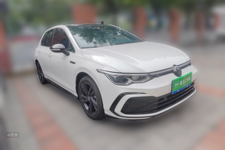 Volkswagen Golf 2025 car image #4