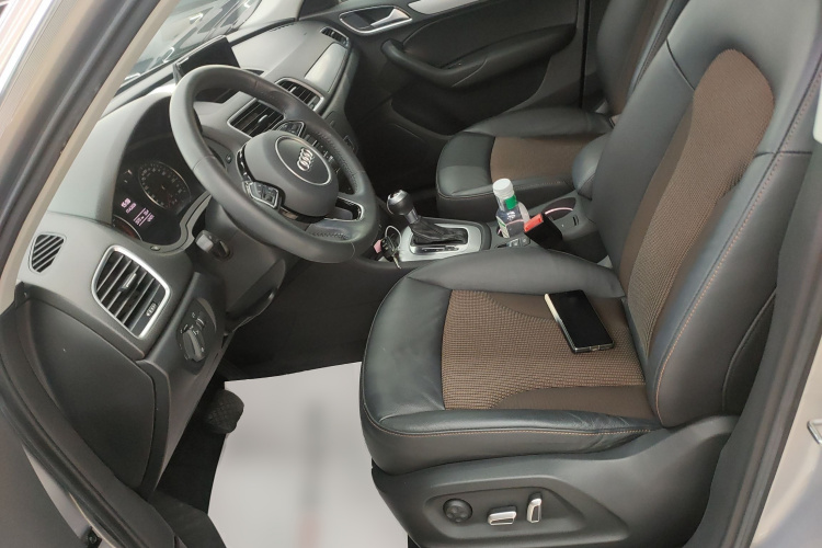 Audi Q3 2019 image de voiture #19