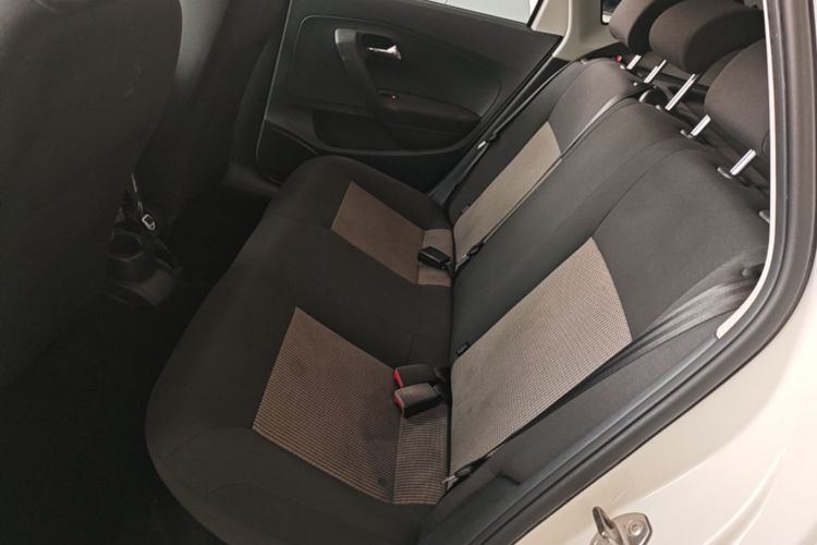 Volkswagen Polo 2017 #17 Volkswagen Polo 2017 car image #17