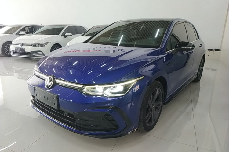 Volkswagen Golf 2021 car image #2