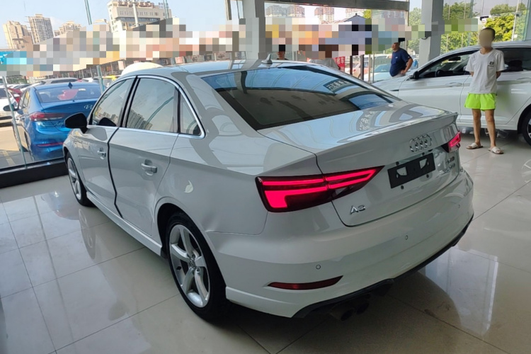 Audi A3 2017 car image #5