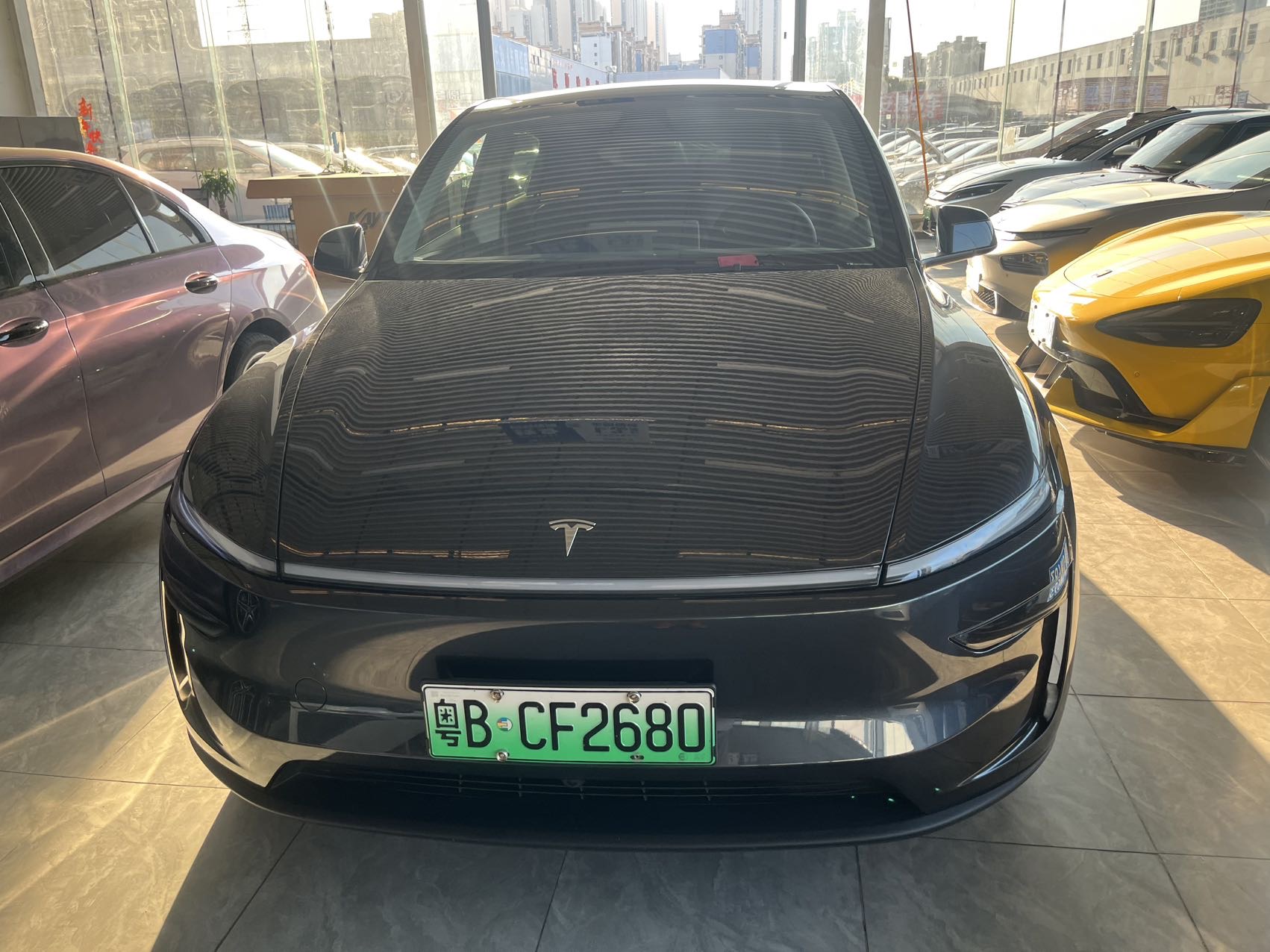 Tesla Model Y 2025 #2 Tesla Model Y 2025 car image #2