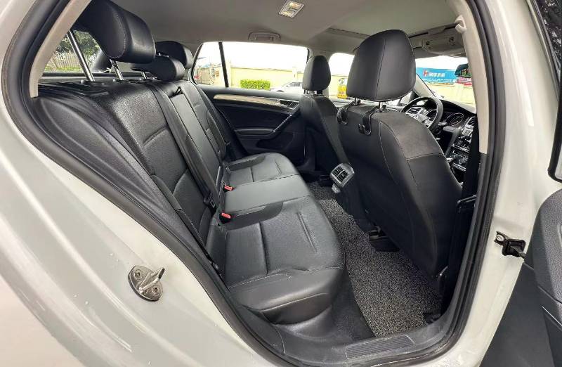 Volkswagen Golf 2019 #6 Volkswagen Golf 2019 car image #6