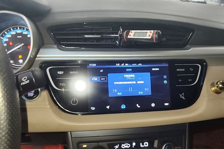 GEELY Emgrand 2019 #13 GEELY Emgrand 2019 car image #13