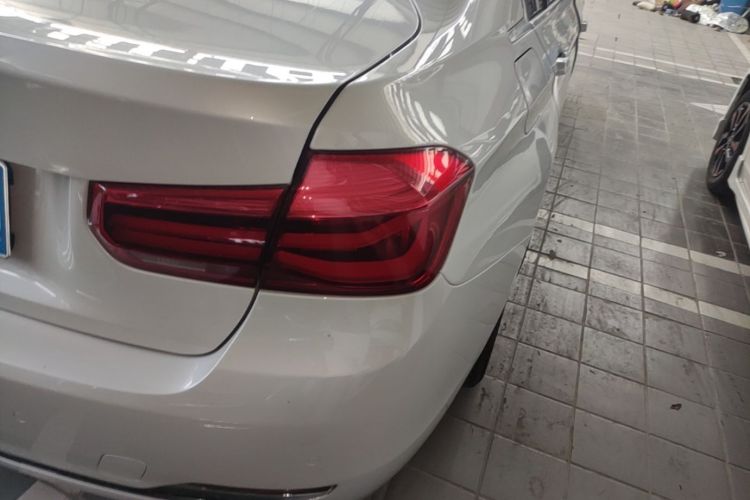 BMW 3 Series 2016 изображение автомобиля #8