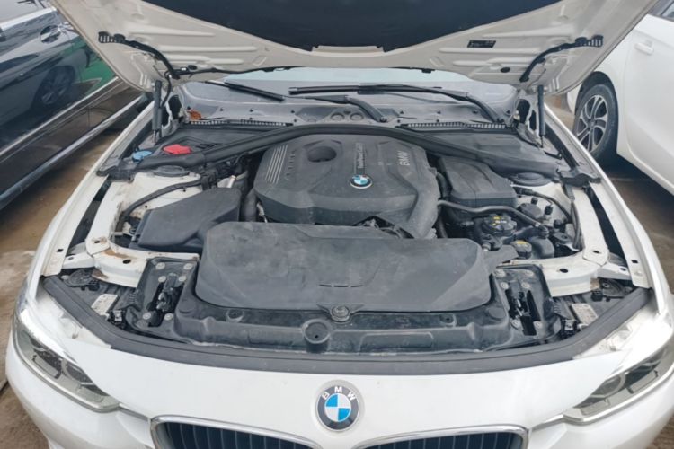 BMW 3 Series 2017 #20 BMW 3 Series 2017 car image #20