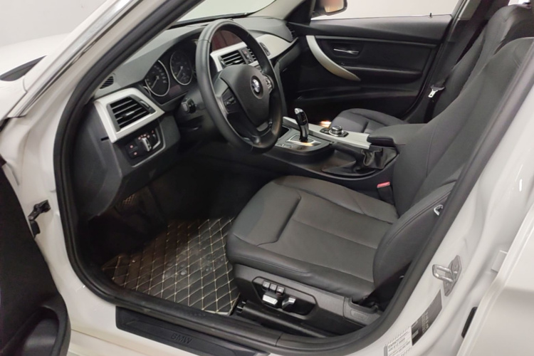 BMW 3 Series 2016 #22 BMW 3 Series 2016 car image #22