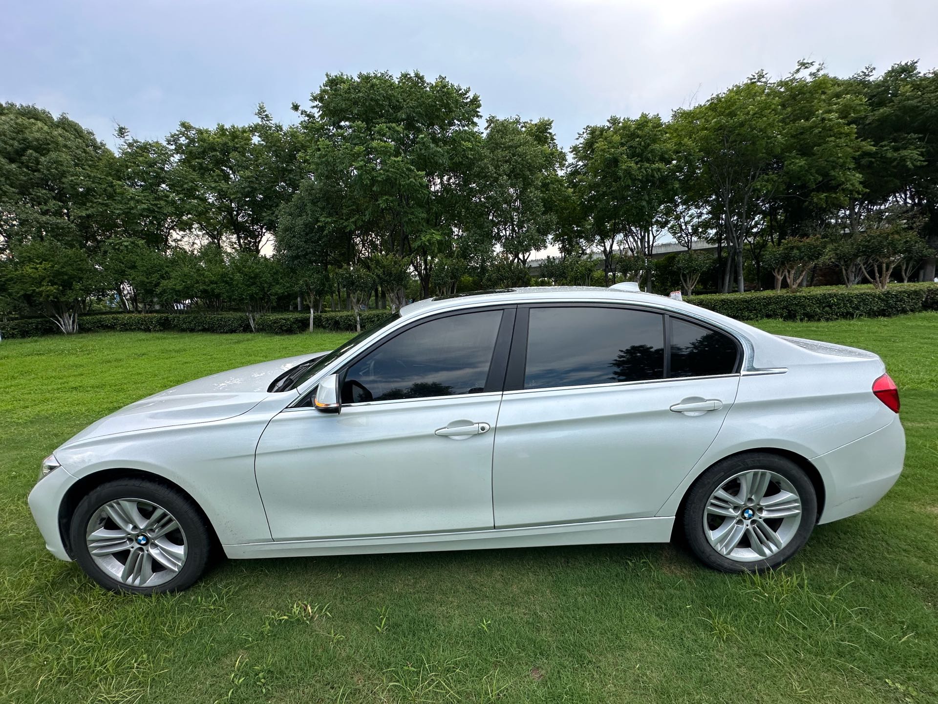 BMW 3 Series 2016 #2 BMW 3 Series 2016 car image #2