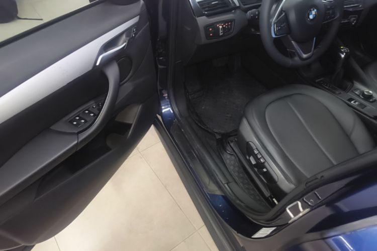 BMW X1 2017 car image #12