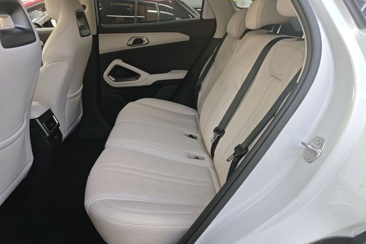 BYD YuanUP 2025 #17 BYD YuanUP 2025 صورة سيارة #17