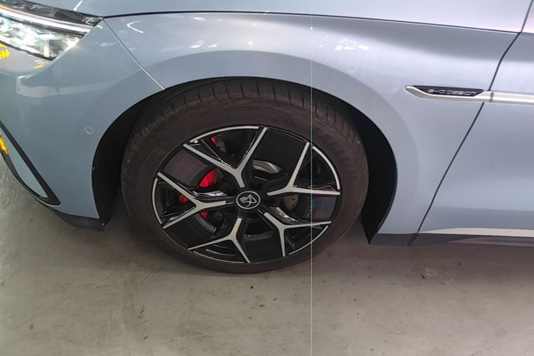 BYD Han 2023 car image #9