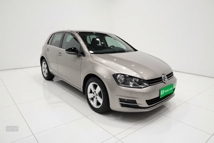 Volkswagen Golf 2017 car image #4
