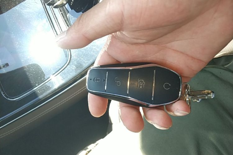 BYD Han 2023 car image #9