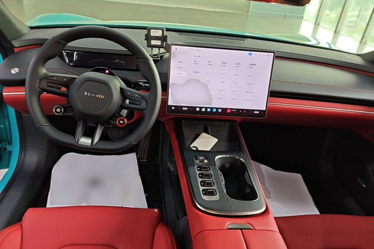 MI SU7 2024 immagine di auto #10