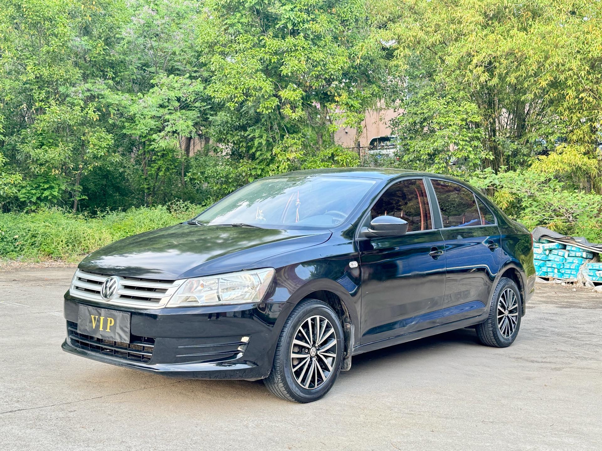 Volkswagen Santana 2014 car image 