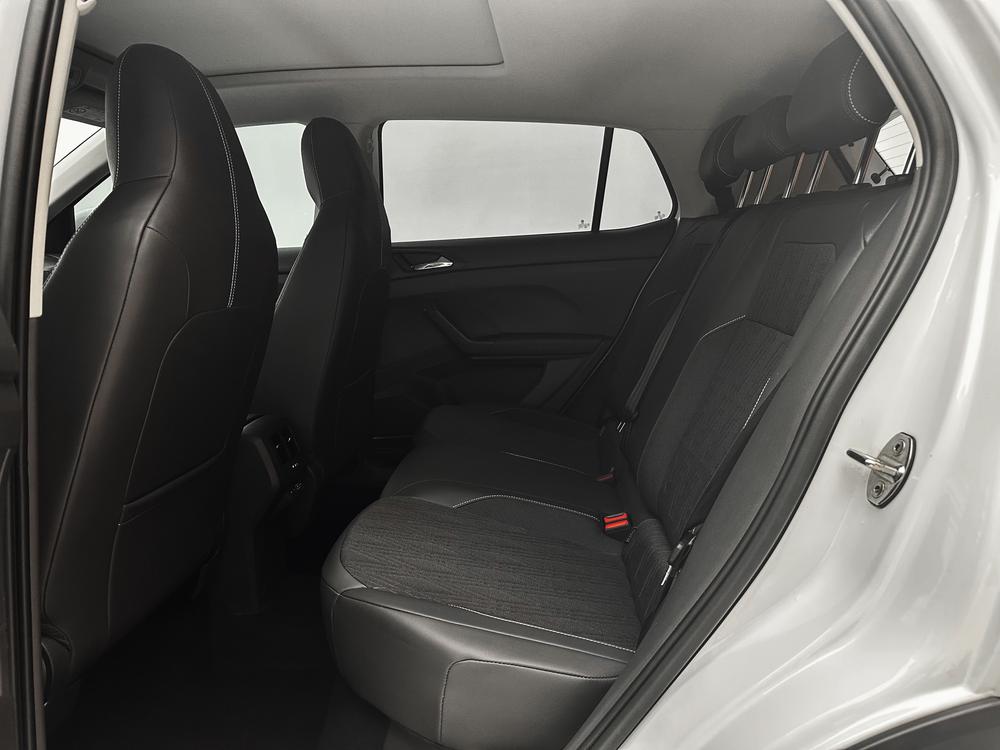 Volkswagen T-Cross 2023 immagine di auto #21