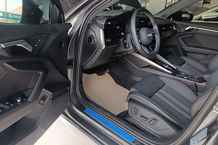 Audi A3 2024 immagine di auto #16